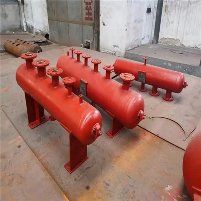 福海分集水器安装高度
